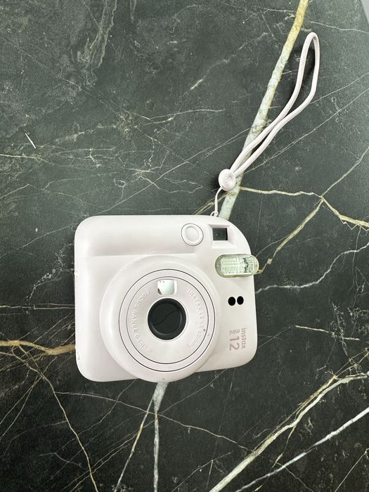 Instax mini 12 (оригинал)