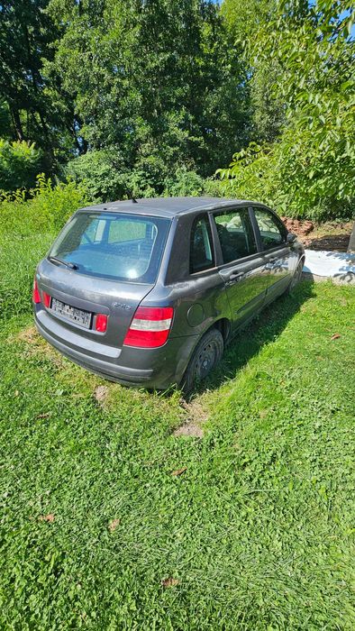 Vând fiat stilo 1.6 16v piese/rabla