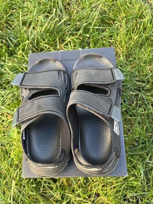 Оригинални сандали на Adidas