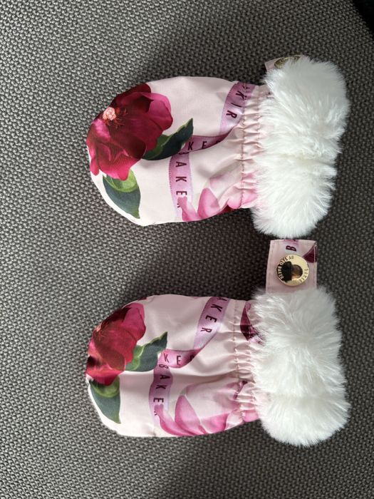 Combinezon / costumas de iarna Ted Baker 3-6 luni