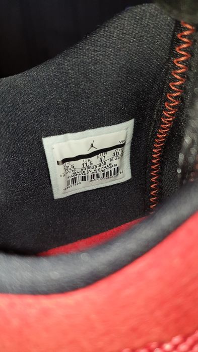 Adidasi Nike jordan 46