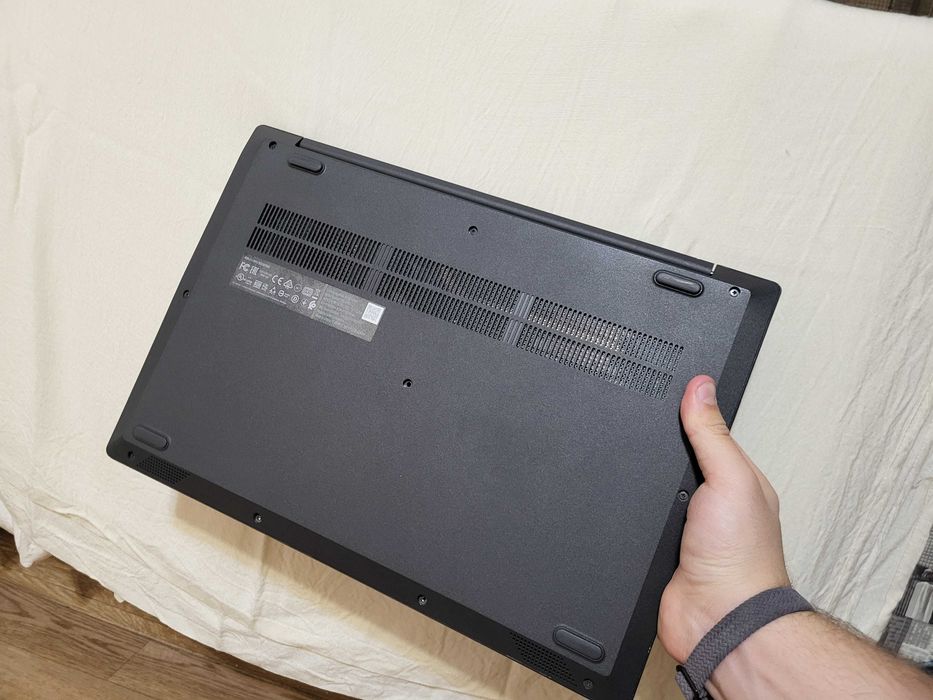 Lenovo S145-15AST