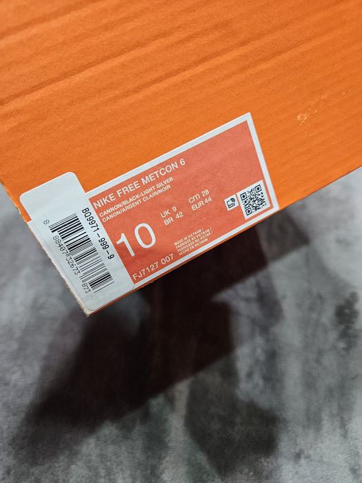 NIKE FREE METCON 6 - НОВО Маратонки