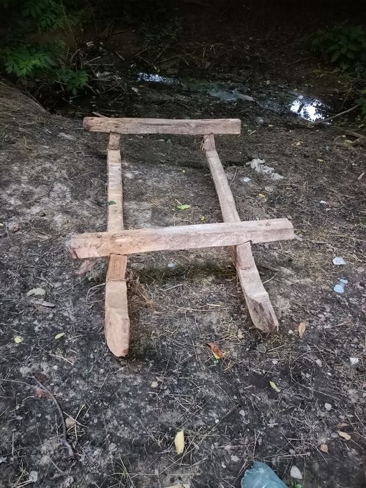 Vînd sanie boi vintigi