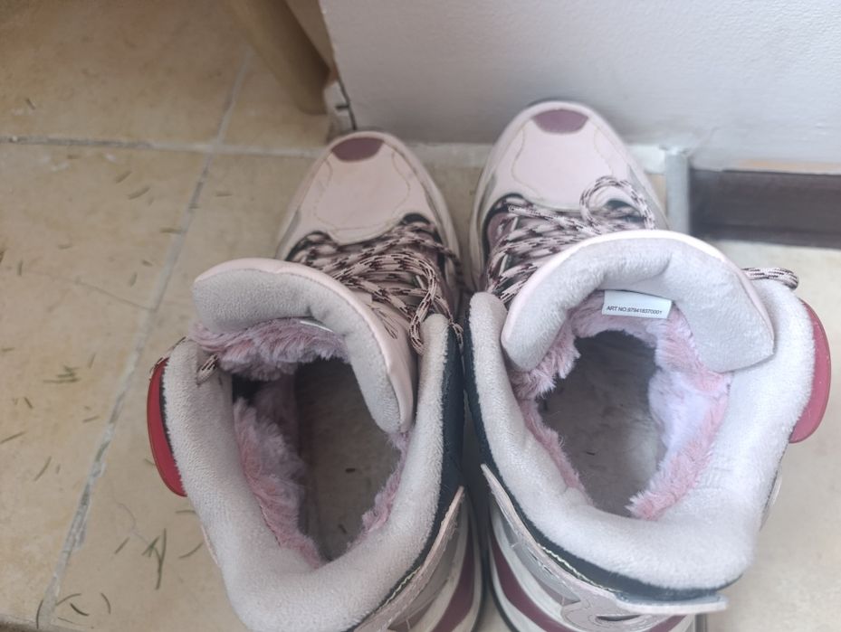 Треккинговые зимние ботинки 39р