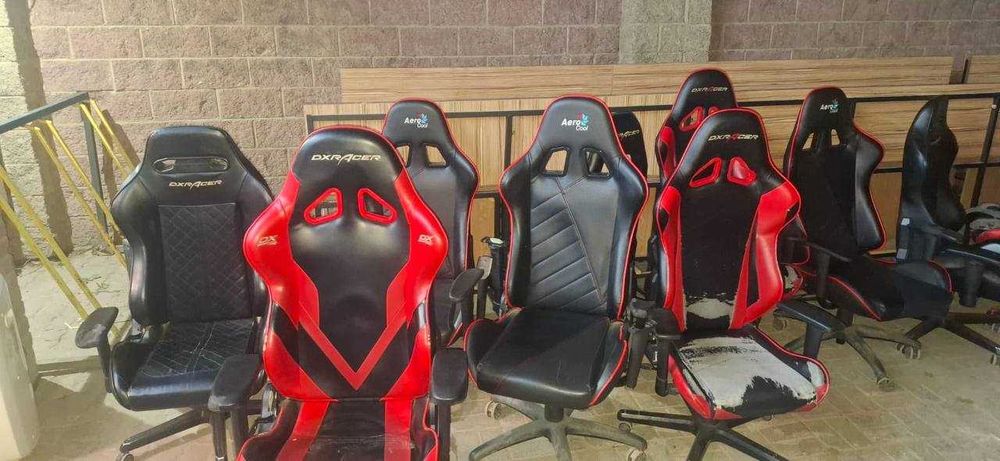 Игровые кресла разные