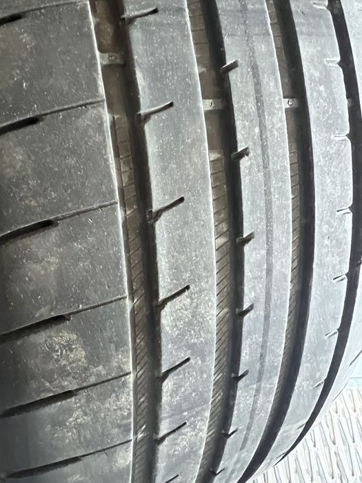 Set anvelope vara BMW seria 4 - 255/35/19, 235/40/19