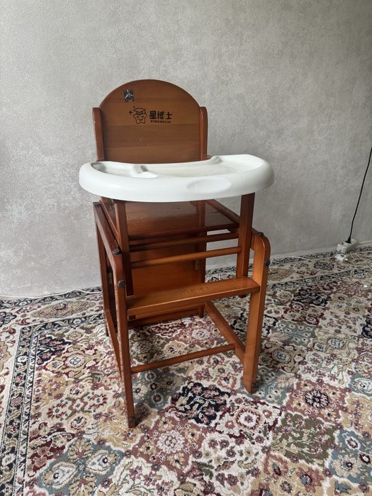 Продам стол детский