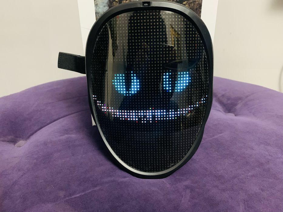 LED Маска Shining Mask — Программируемая (Bluetooth + Приложение)
