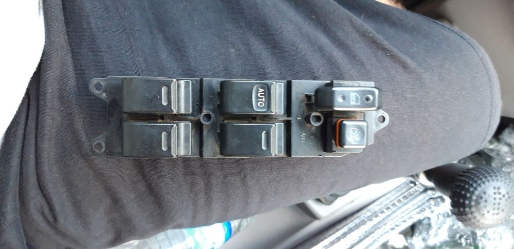 Модол за тойота авенсис