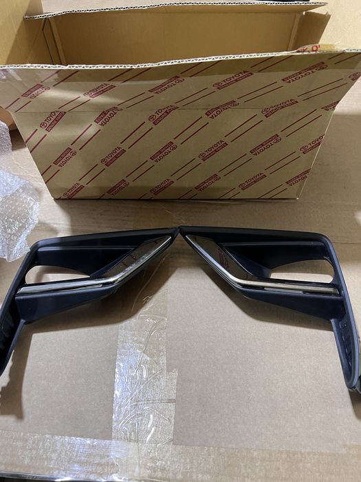 Крышки противотуманных фар Прадо оригинал