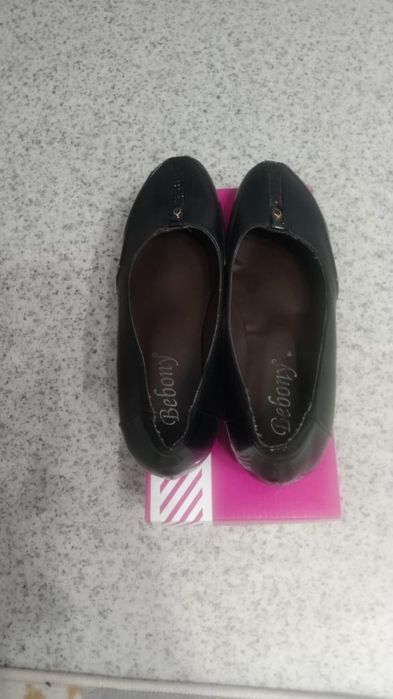 Продается обувь