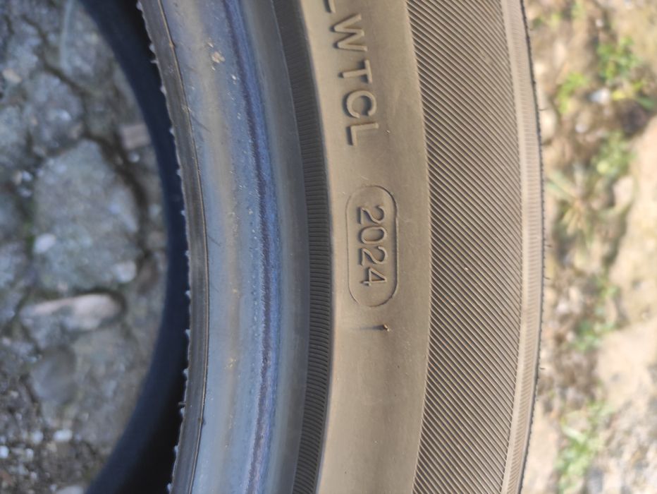 Vând anvelope de vara 225 50 17