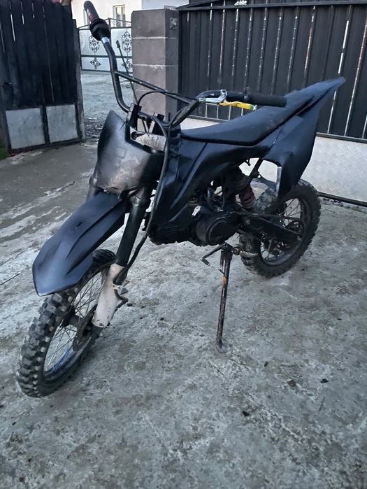 Vând cros 125cc 4 trepte model jrh