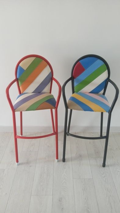 Продам детские стулья