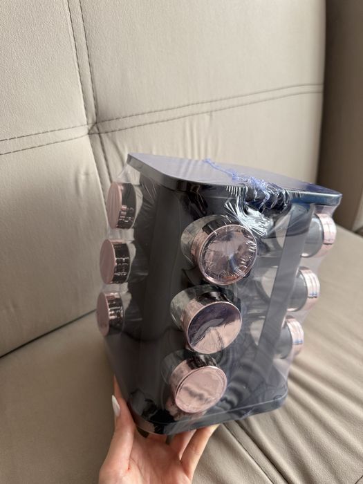 Квадратна стойка за подправки