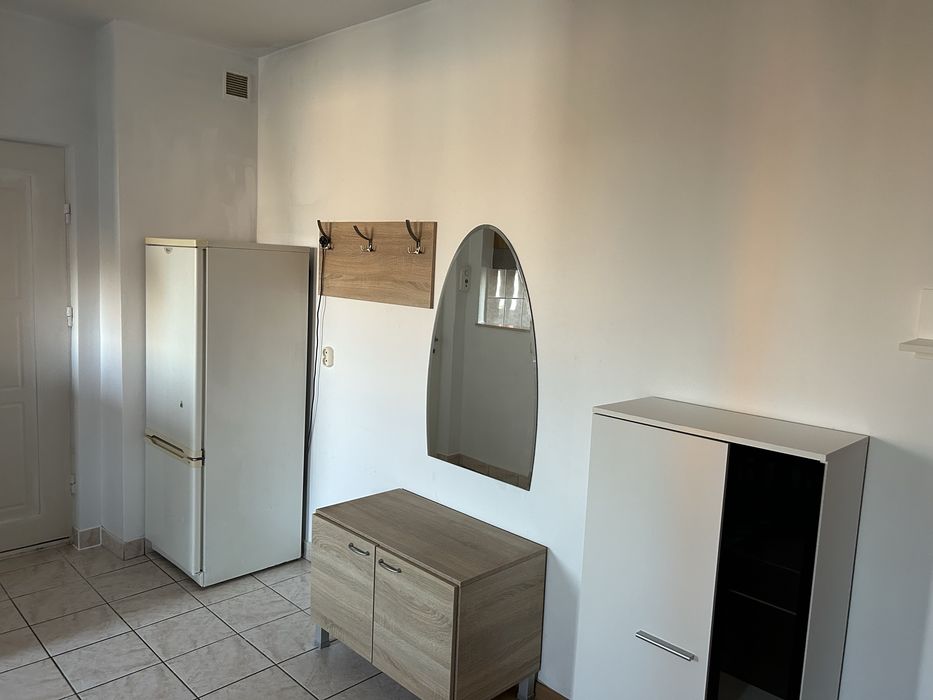 Inchiriez apartament central