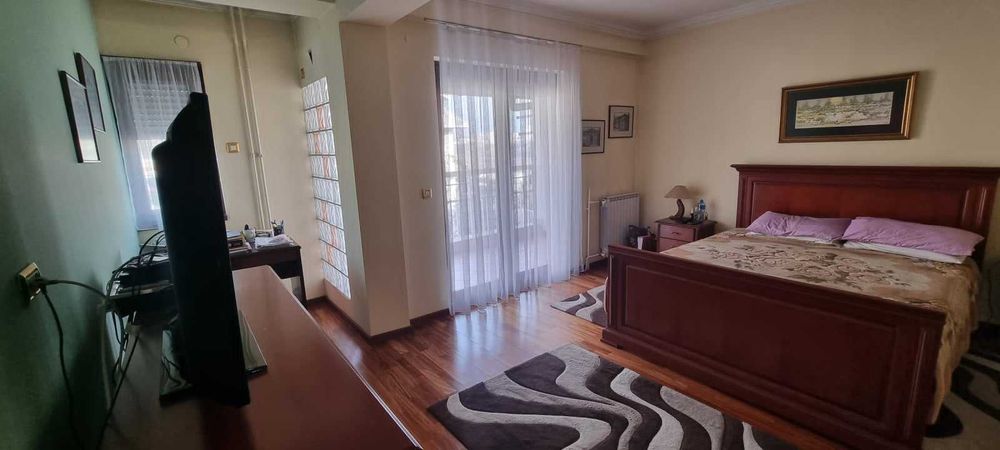 Продава се Двустаен апартамент в София, Център - 67 кв.м за 2806 €/кв.м - Снимка #3