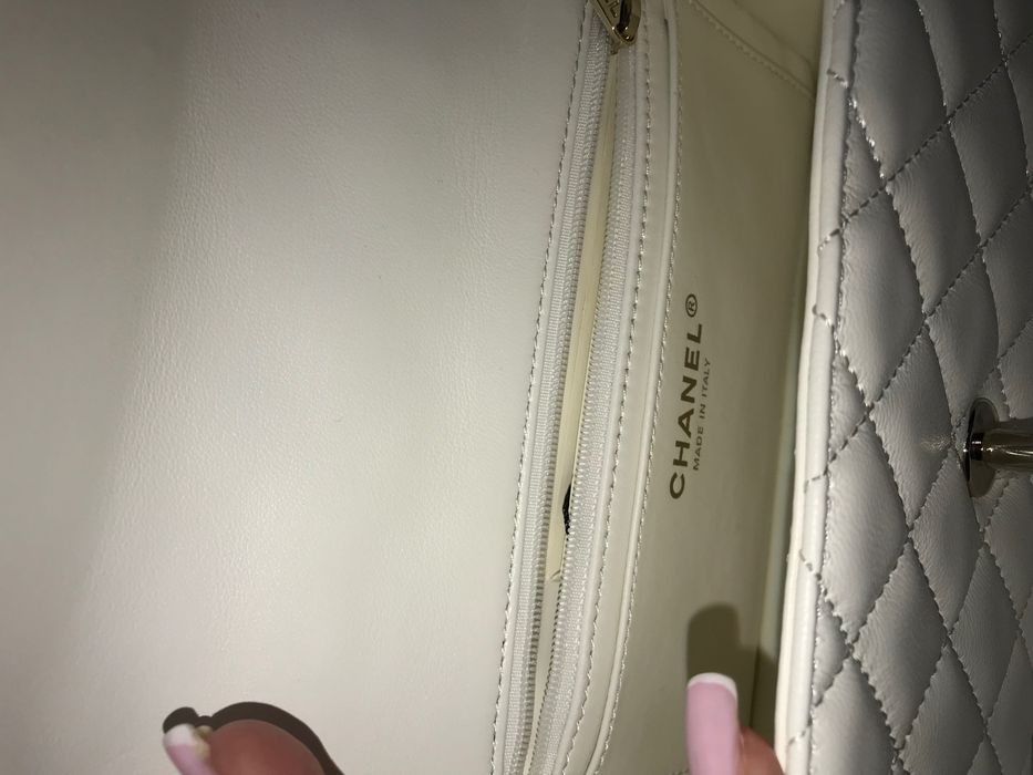 Chanel бяла чанта