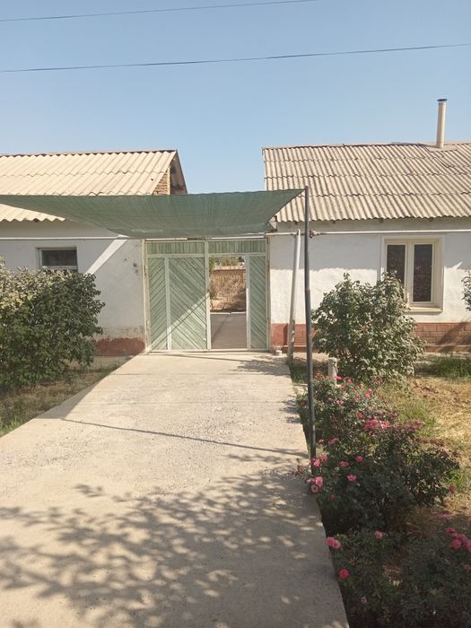 Продаётся дом кирпичный