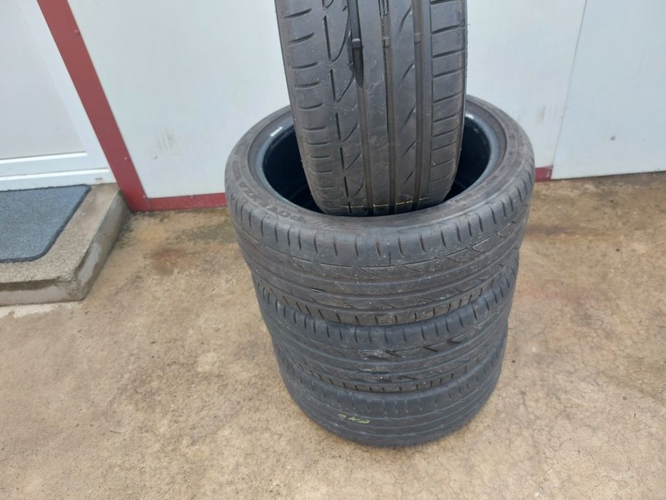 125 lei bucata! Set anvelope de vara 225 40 18 Bridgestone