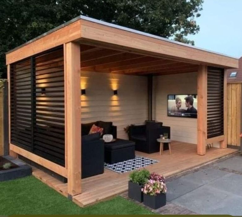 Casute / bucătărie/foisoare / spatii pentru depozitare