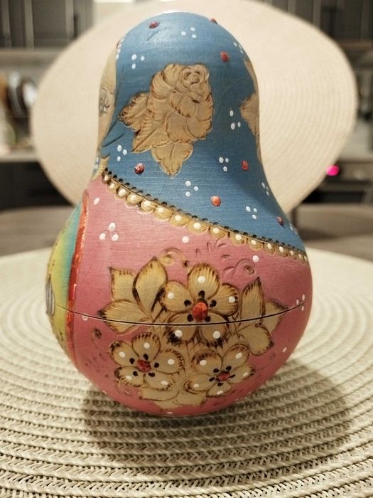 Музикална дървена матрьошка нивеляшка