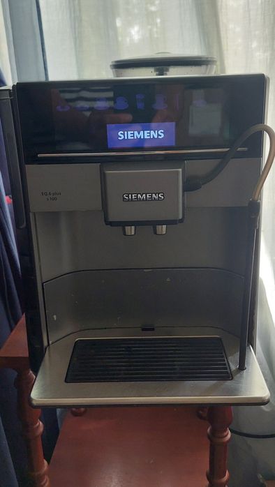 Aparat cafea siemens  EQ 6 plus s100