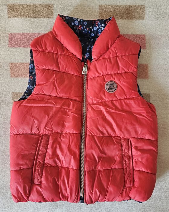 Двустороняя куртка-безрукавка для девочки