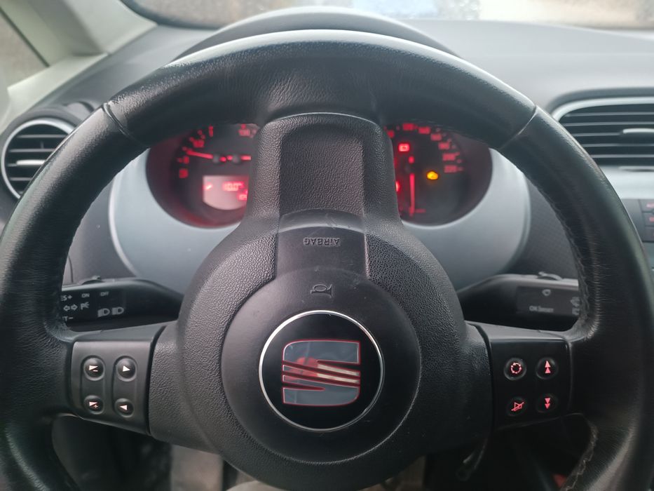 Сеат Алтеа SEAT ALTEA