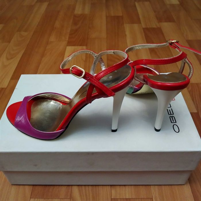 Босоножки женские