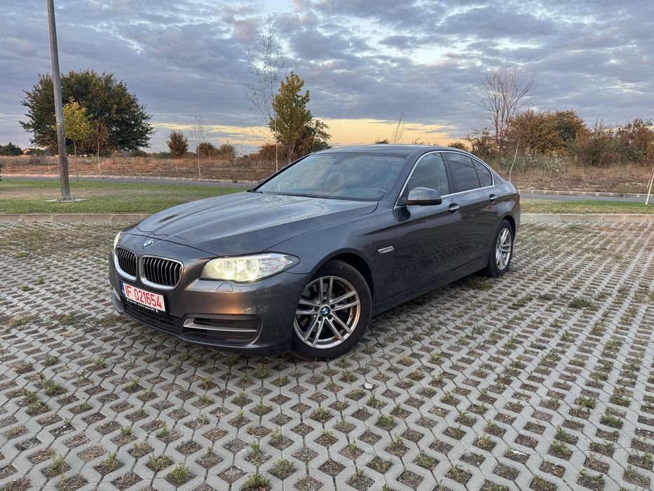 BMW Seria 5 520d F10 LCI | Bi-Xenon | B47 | Navigatie mare | Hi-Fi |