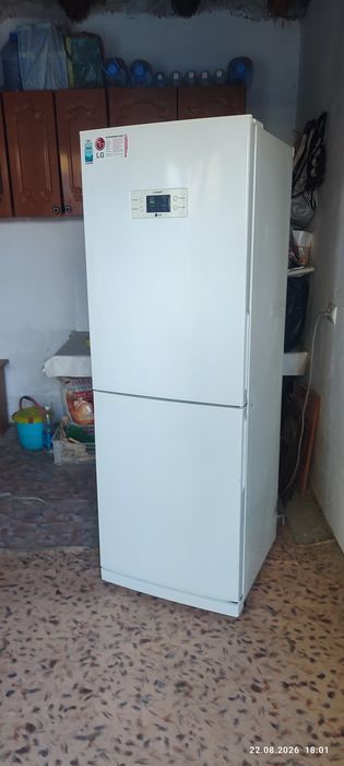 Холодильник LG no frost.