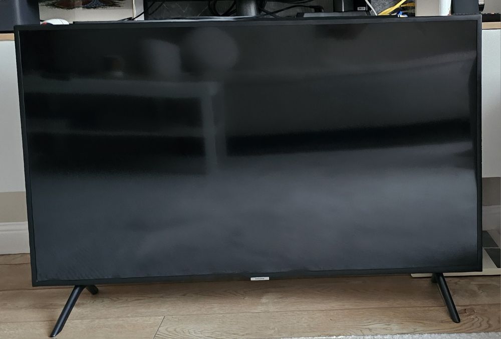 Телевизор самсунг UE49NU7100U