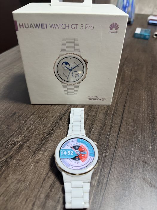 Vand smartwatch Huawei Gt3 pro alb ceramic