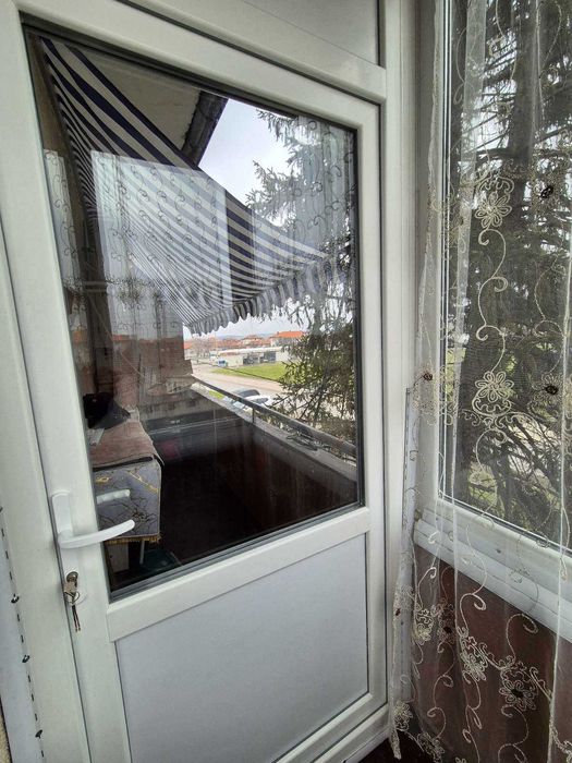 Дава се под наем Четиристаен апартамент в Левски - 80 кв.м за 61843.11 € - Снимка #10