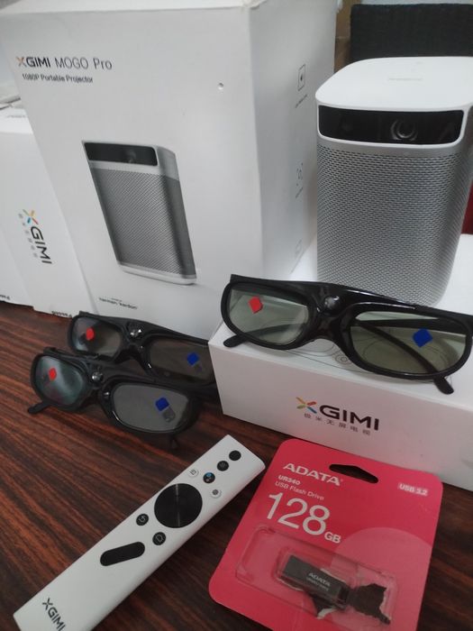 Mogo pro smart 3d proiector +3buc Ochelari 3d dlp activ xgimi original