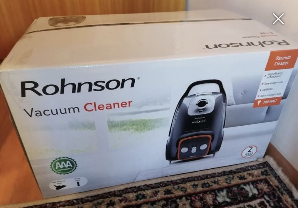 Продавам нова прахосмукачка Rohnson vacuum cleaner r 138. 
Нова, неотварян кашон. 
Цена 50 евро.