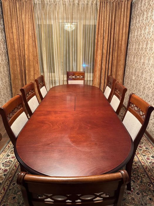 Продам стол и стулья бу