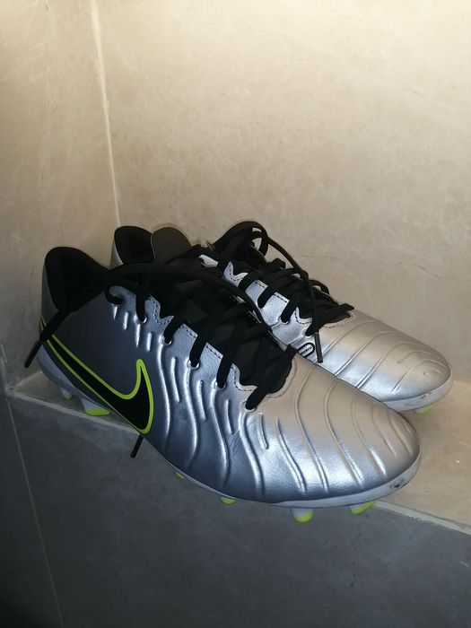 Бутсы 38 размер за 8 тыс