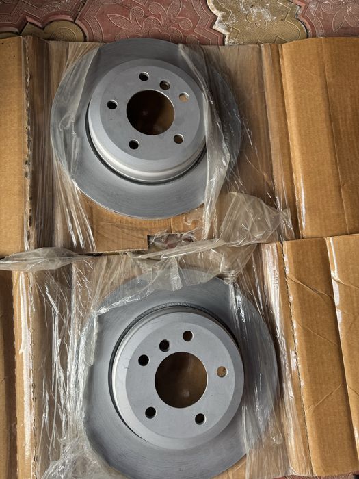 Discuri spate bmw 520 e60