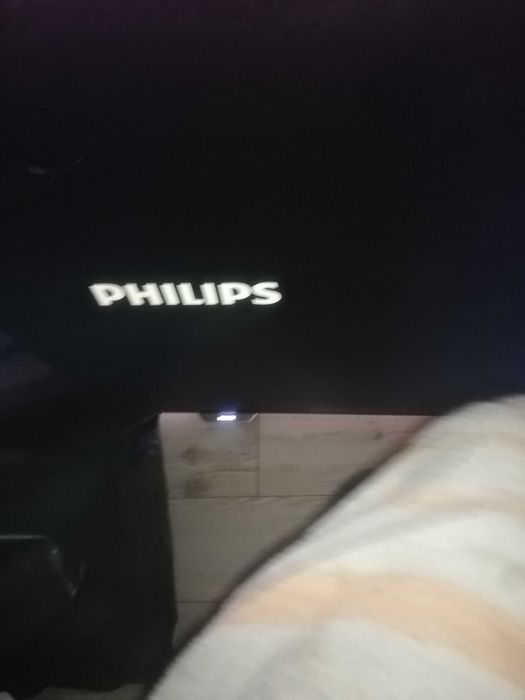 Смарт телевизор PHILIPS