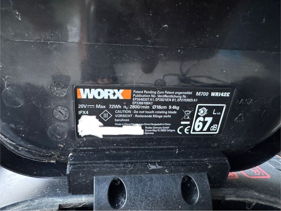 Vand robot tuns iarba worx wr142e m700