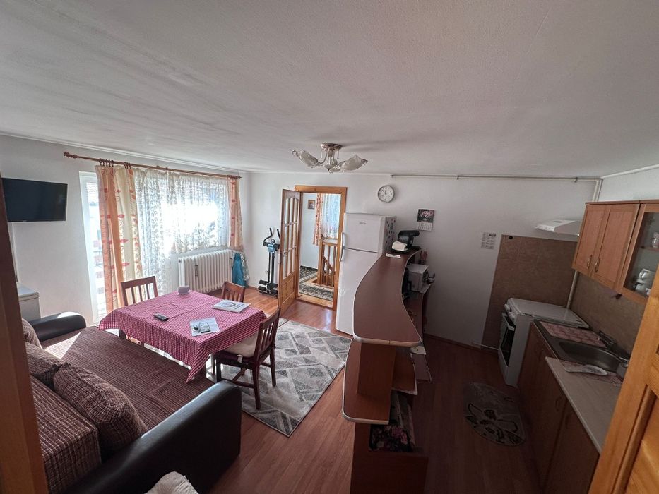 Vând Casă  Zona excelenta!