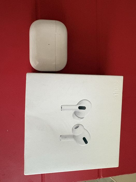 Casti Apple AirPods