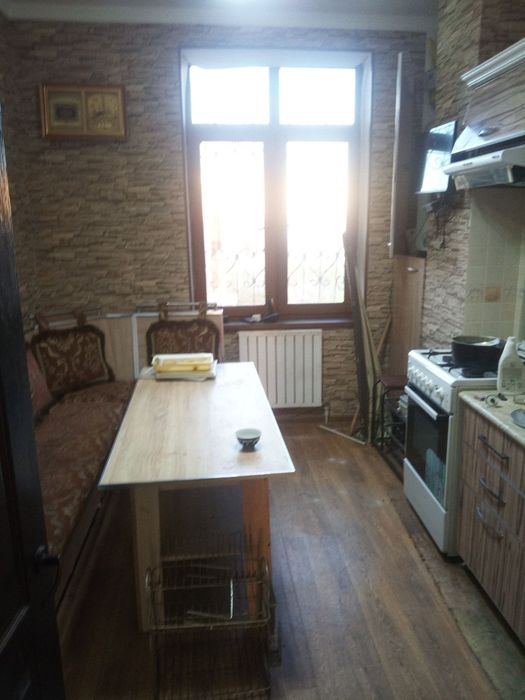 2 xonali kvartira ijaraga beriladi.