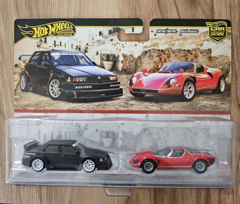 2 pack Alfa romeo hot wheels