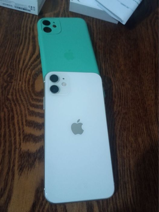 IPhone 11 128 gb 77 акб