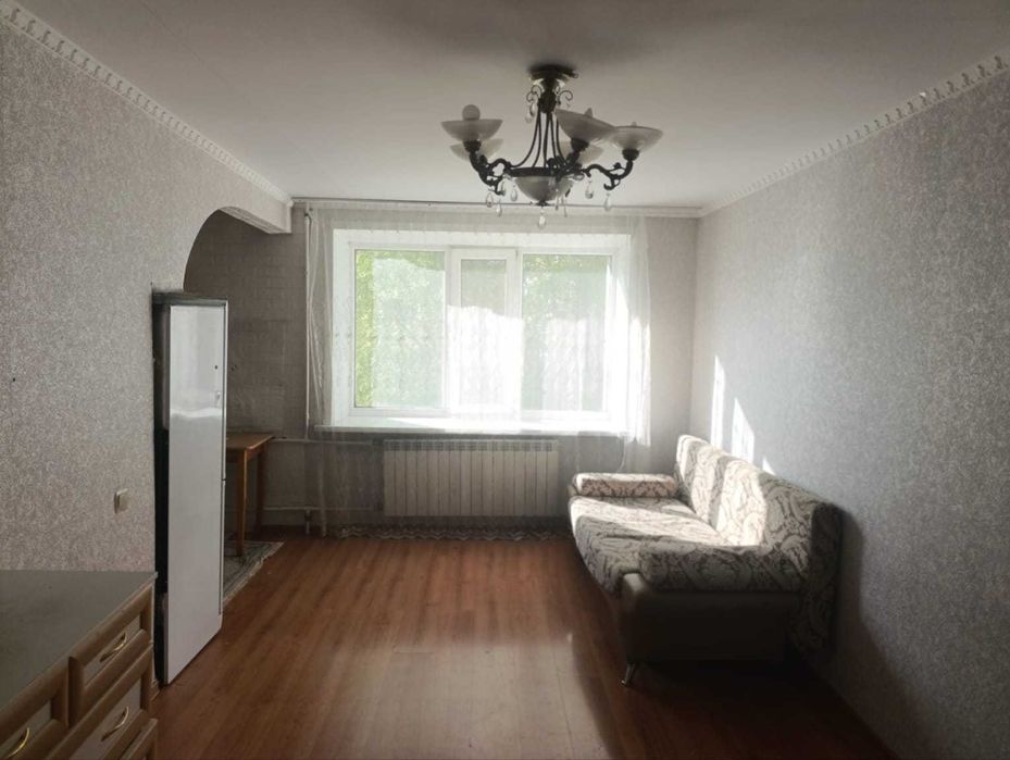 Продам  2-х комнатную квартиру( СКГУ )