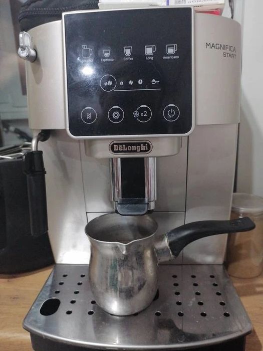 Кофемашина автоматическая DeLonghi ECAM 220.30.SB
